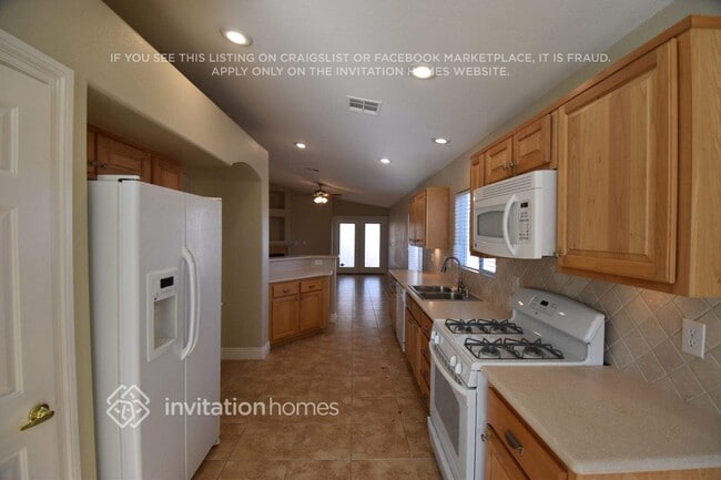 Building Photo - 4432 Meadowlark Wing Way