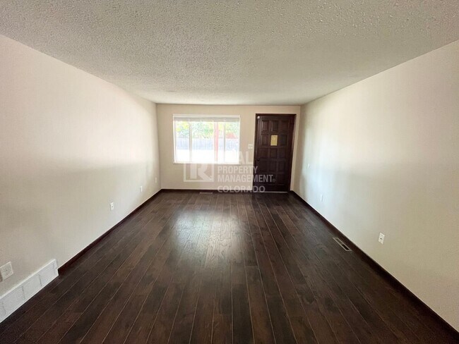 Foto del edificio - 1455 E 21st St