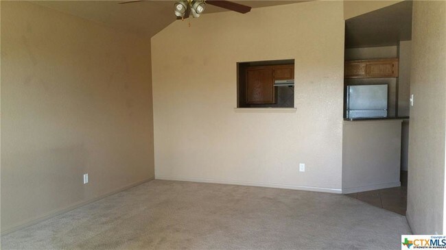 Building Photo - 1305 Nicholas Cir