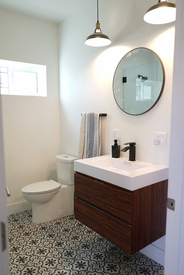 Building Photo - 3977 Dalton Ave