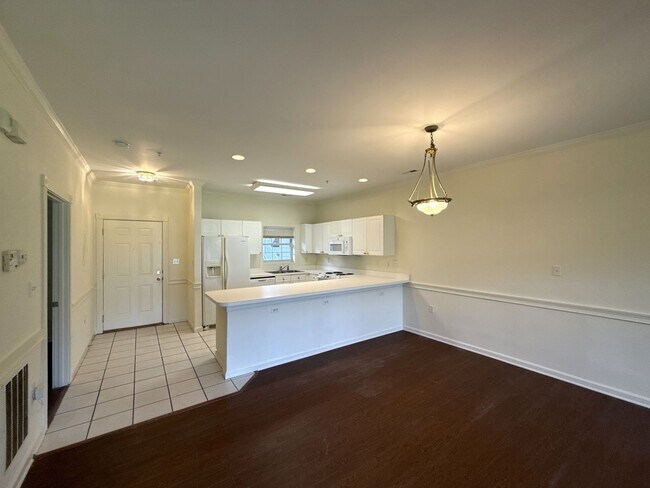 Foto del edificio - 9113 Meadow Vista Rd