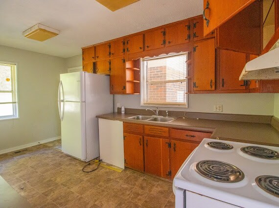 Foto del edificio - 9877 Redcliff Rd