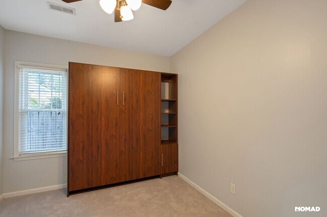 Foto del edificio - 1532 Ikes Pond Ln