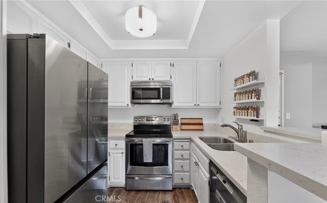 Photo - 22100 Burbank Boulevard Unit 333D Apartment