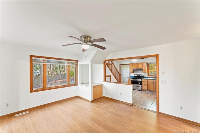 Building Photo - 11 Longview Terrace