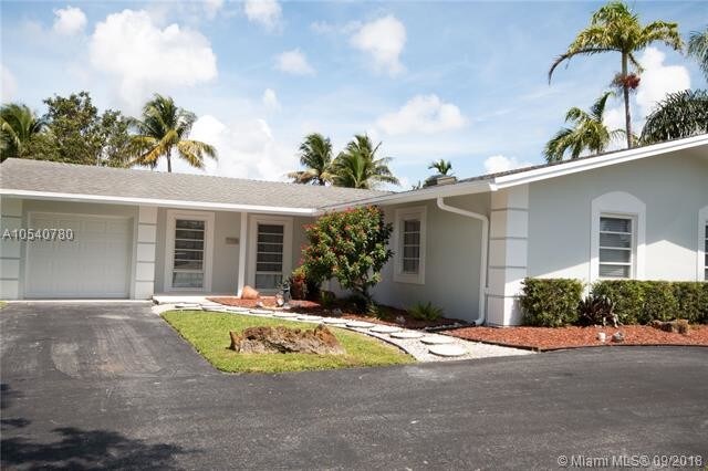Foto principal - 9731 Bel Aire Dr