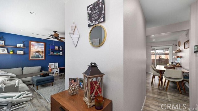 Foto del edificio - 1045 W Sycamore Ave