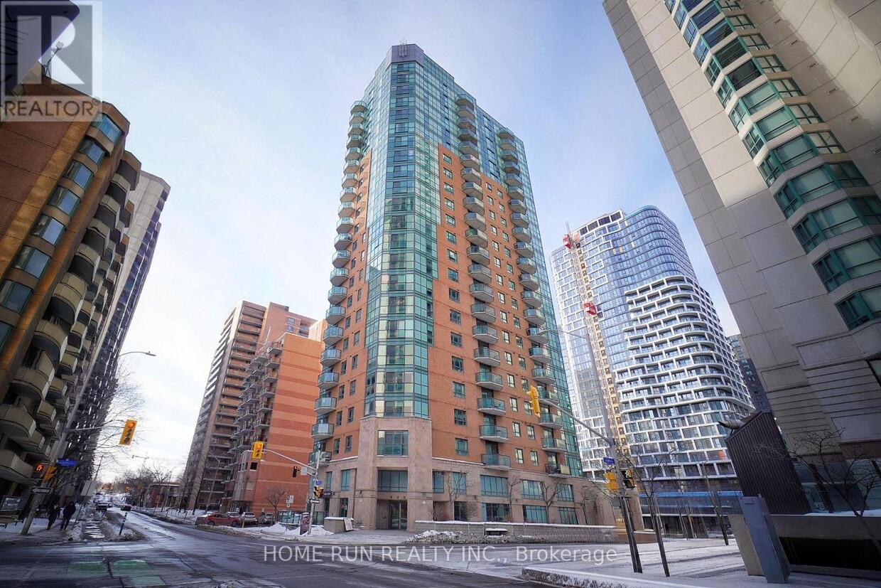 Photo principale - 445-445 Laurier Ave W