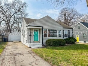 Building Photo - 1604 44th St