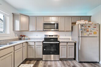 Building Photo - 12603 Telge Rd