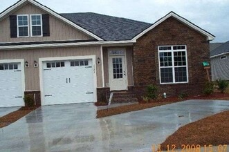 Building Photo - 5141 Greyfield Pl N