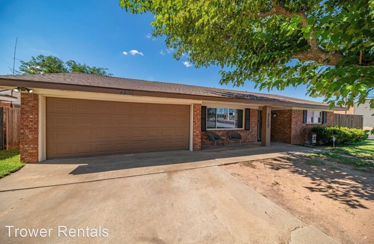Primary Photo - 3 br, 2 bath House - 4400 Gulf Ave