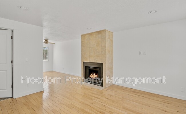 Building Photo - 4857 W Targee St
