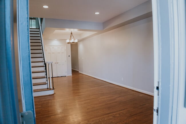 Building Photo - 5 E 29th St