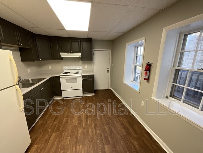 Building Photo - 255 Chambersburg St