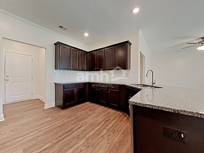 Building Photo - 544 Woodall Rd