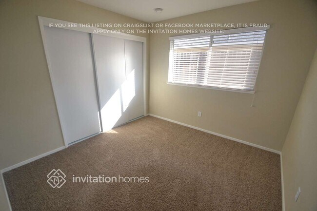 Foto del edificio - 303 Hampshire Ct