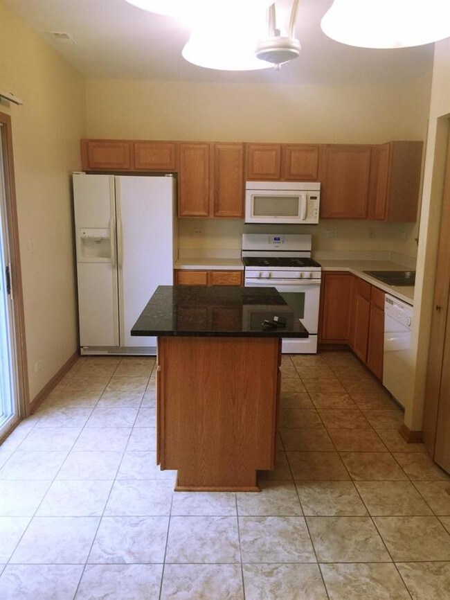 Foto del edificio - 1616 Fieldstone Drive N, Shorewood, IL, 60404