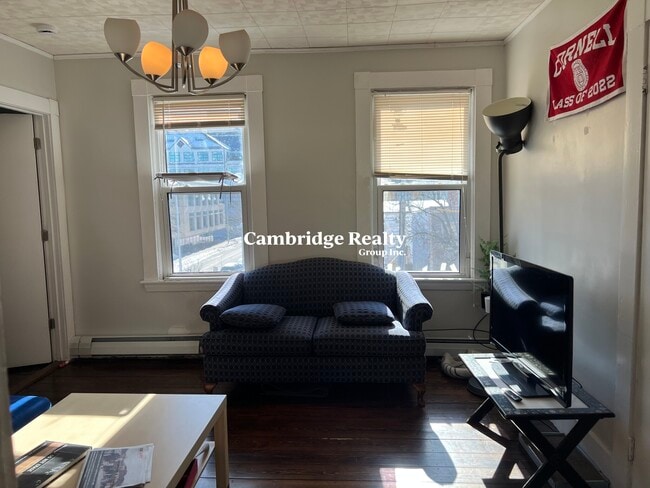 Building Photo - 273 Cardinal Medeiros Ave