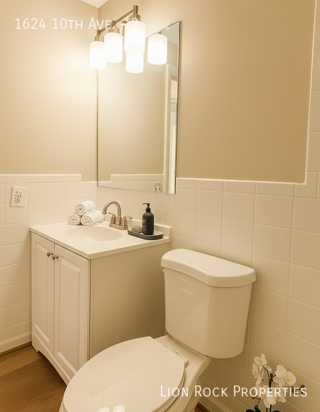 Building Photo - 1624 10th Ave