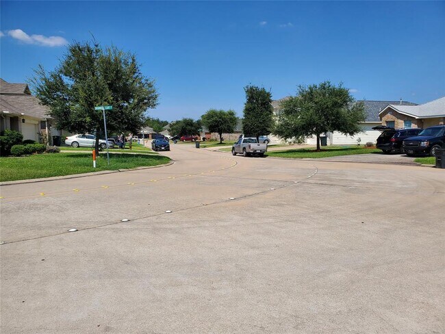 Building Photo - 9611 Drummond Cliff Ln