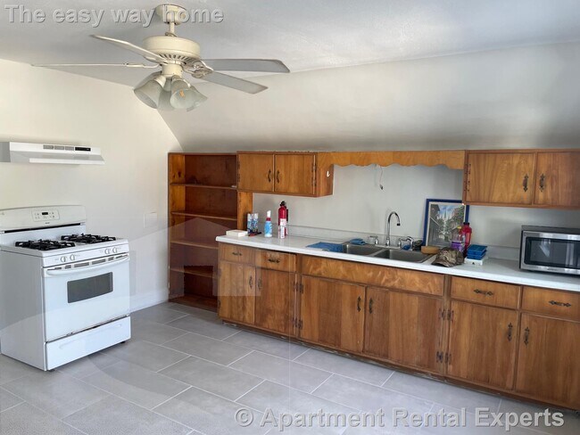 Foto del edificio - Teele Square -  Large 1BR w/ Parking