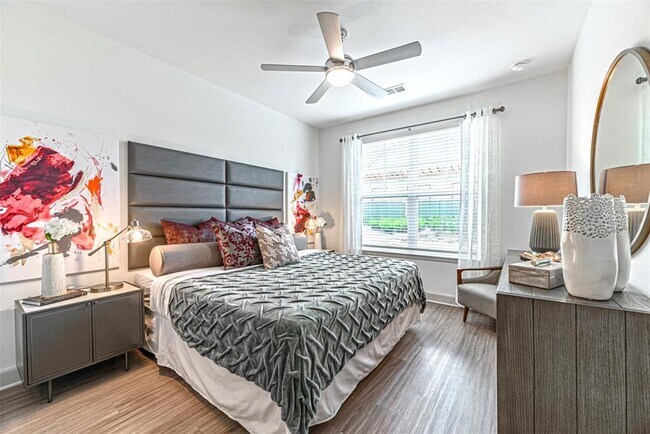 Foto del edificio - 17401 W Lake Houston Pkwy
