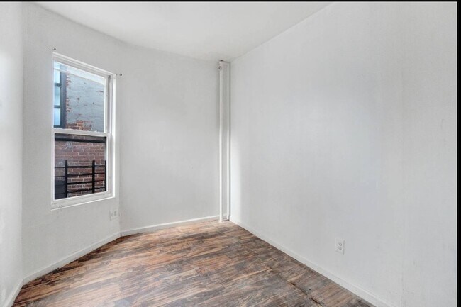 Foto del edificio - 1241 College Ave