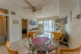 Foto principal - 2465 Kuhio Ave.