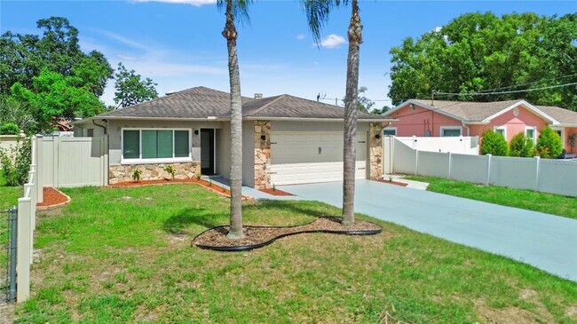 Foto del edificio - 7021 Blossom Ave