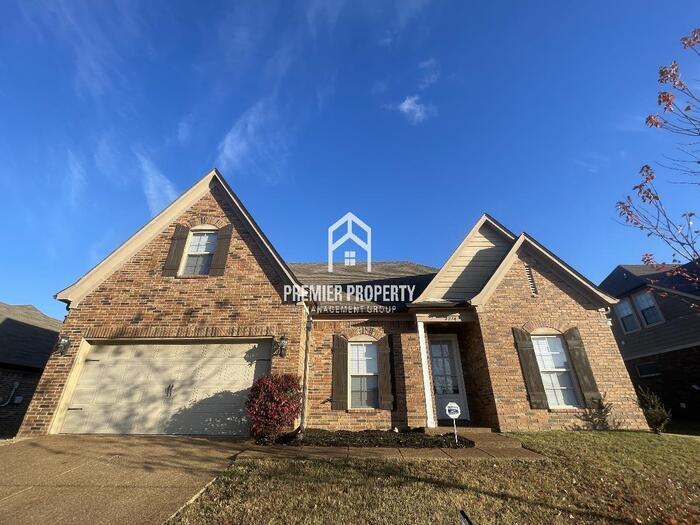 Primary Photo - 2274 Southern Woods - Available Now!