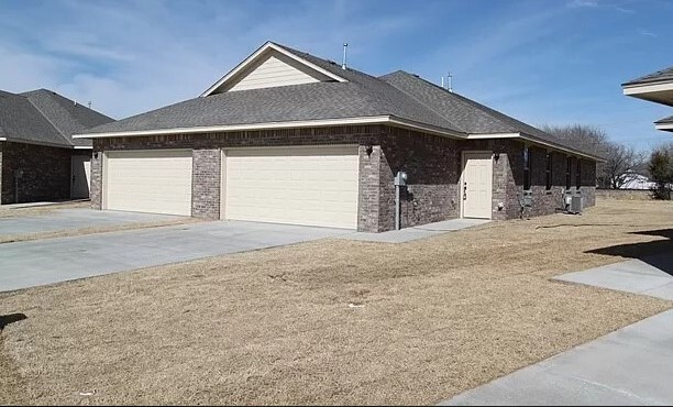 Building Photo - 105 Ashley Dr