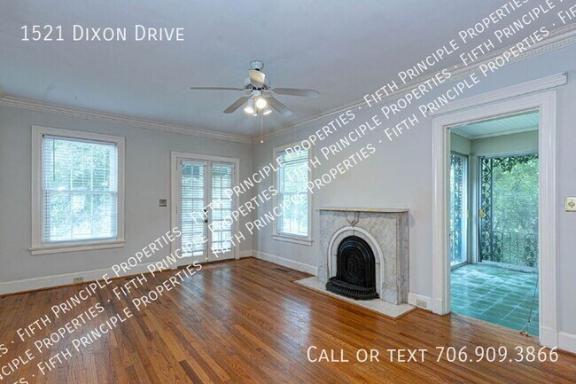 Foto del edificio - 1521 S Dixon Dr