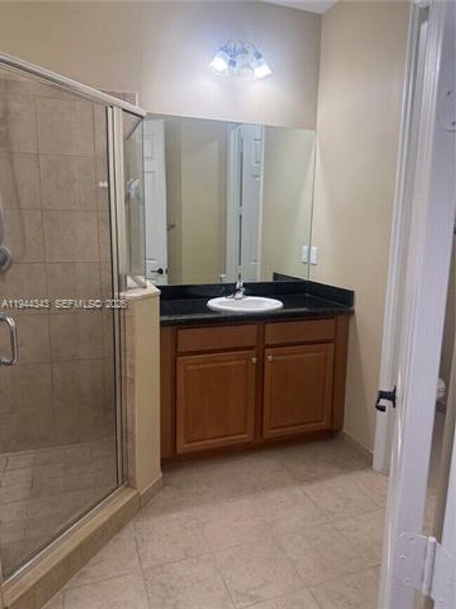 Foto del edificio - 9044 SW 39th St