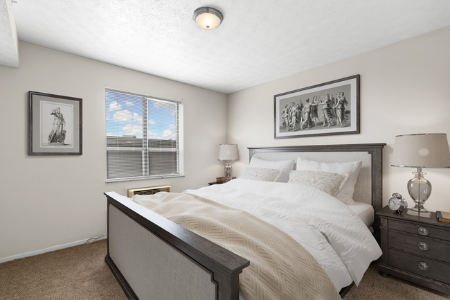 1BR Bedroom - Tamarack Arms Apartments