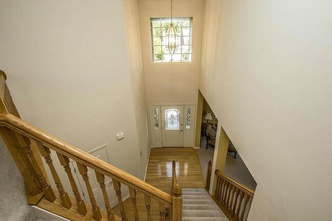 Building Photo - 2220 Pleasant Colony Dr