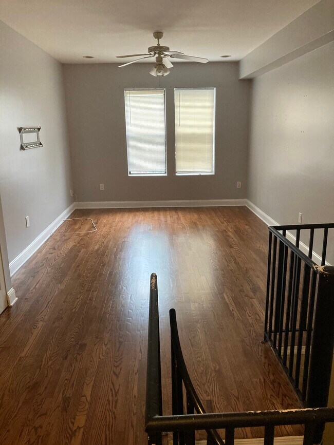 Living room - 15 Broadway