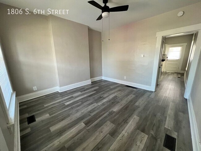 Building Photo - Newly Renovated 2 Bedroom just outside Ger...