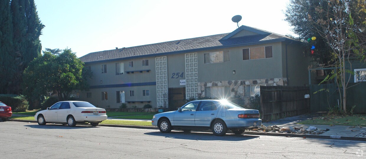 Foto del edificio - 254 W Dexter St