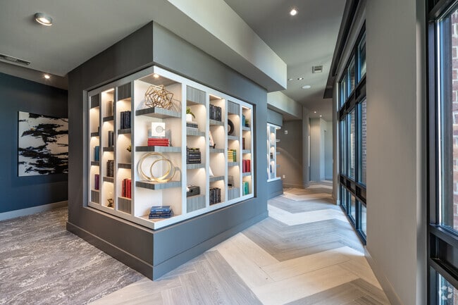 Interior Photo - Encore Rise