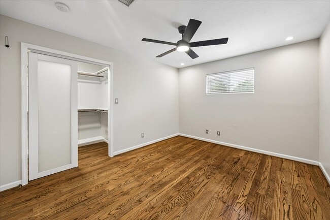 Building Photo - 1449 Heights Blvd