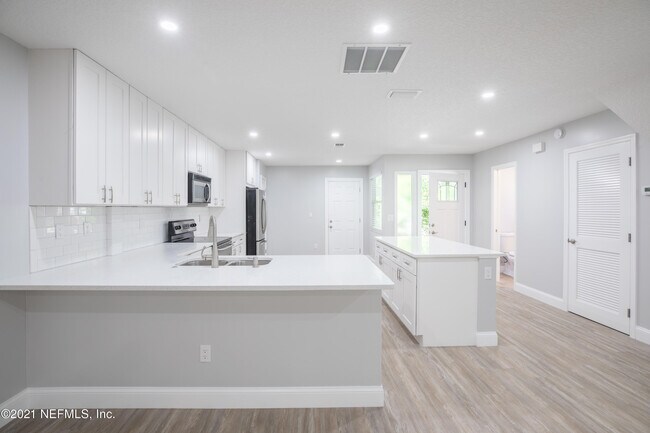 Building Photo - 1729 Ocean Grove Dr
