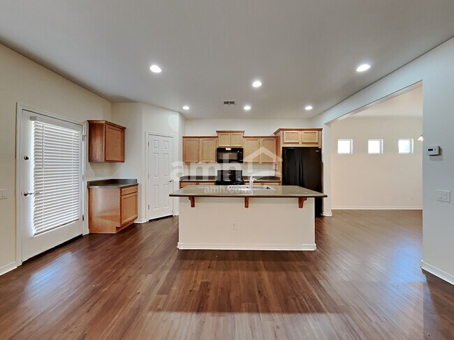 Foto del edificio - 11016 E Silver Springs Cir