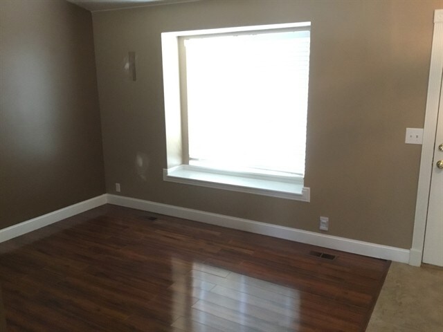 Building Photo - 172 W 2100 S