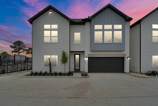Foto del edificio - 2903 Sherwood Grn Ln