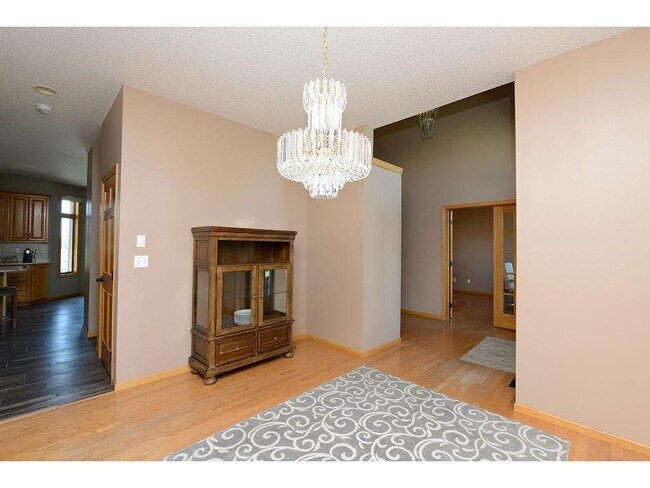 Building Photo - 3516 Westmoor Cir