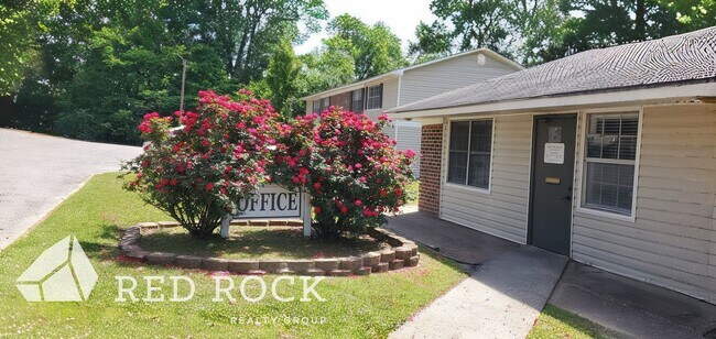 Interior Photo - Heritage Hills Apartments and Townhomes - Selma, AL