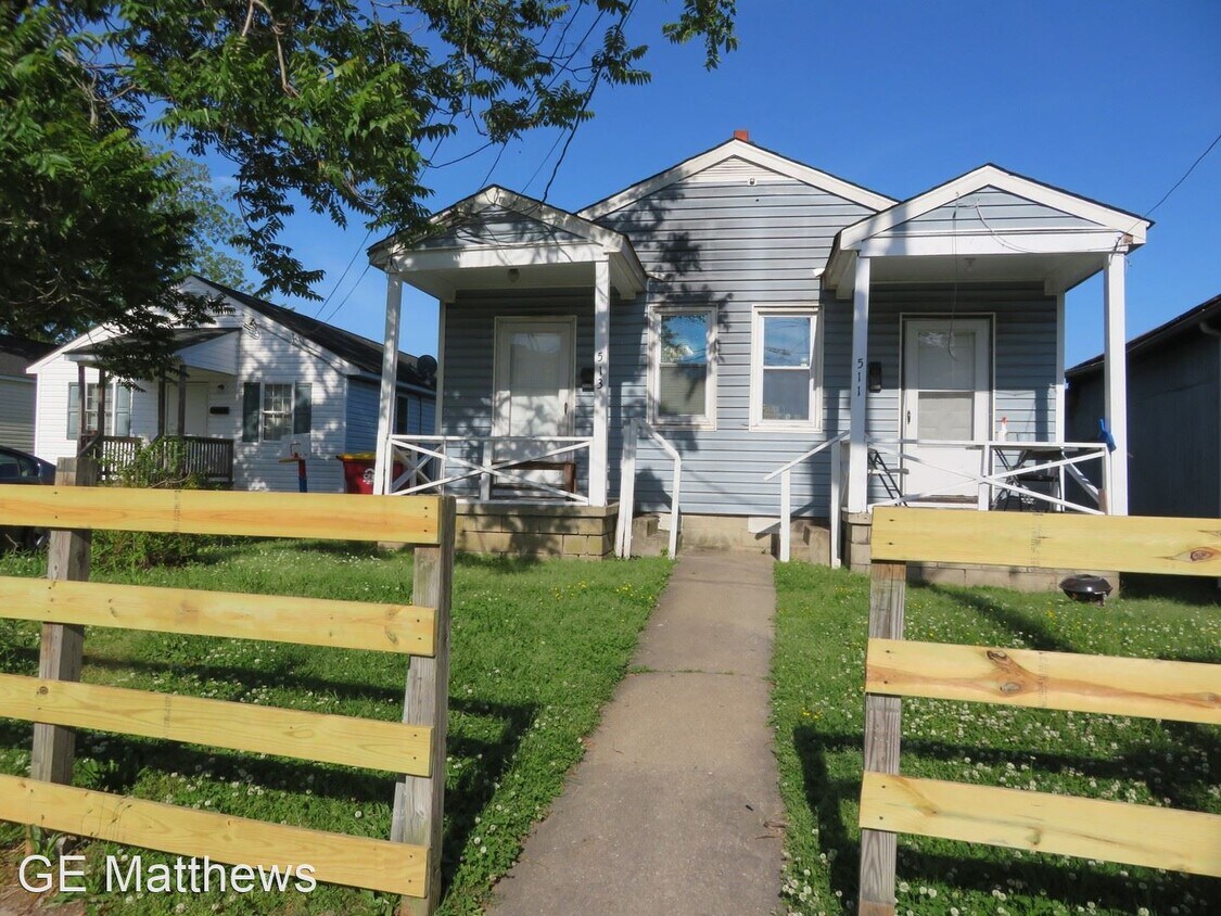 2 br, 1 bath House 513 Halifax Street House Rental in Petersburg