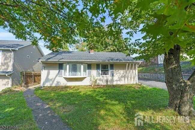 Building Photo - 67 Woodland Ave
