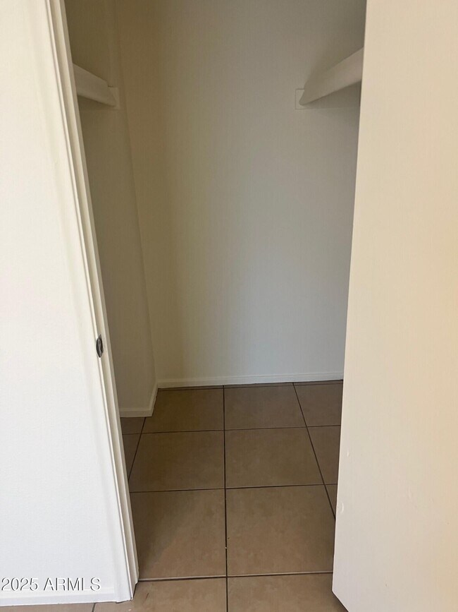 Foto del edificio - 540 N Hall